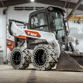 Non-Marking Skid Steer Tires - Flat Proof Skid Steer Tires